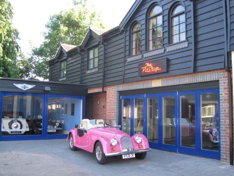 The Pitstop Little Hallingbury エクステリア 写真